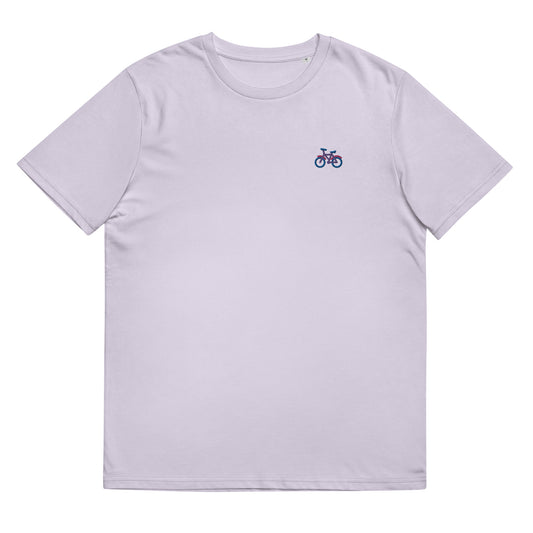 Fitted lavender organic cotton t-shirt with a small embroidered bicycle in bisexual colors on the left chest. Available in sizes S to 3XL.